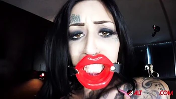 hd,brunette,tattoo,cowgirl,pornstar