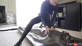 pussy-eating,bdsm,femdom,dominatrix,cunnilingus