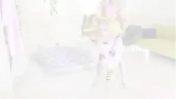 bee,little,petite,flat-chest