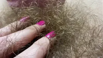 hairy,hardcore,fetish,huge-clitoris,clit-rubbing