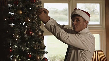 christmas,brunette,reverse-cowgirl,blowjob,riding