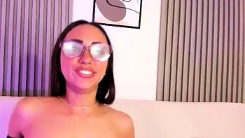 solo,brunette,cumshot,milf,masturbation