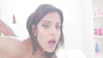 double-penetration,booty,big-cock,booty-shake,3some