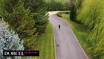 brunette,big-tits,sensual,hd,handjob