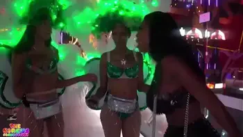 public-sex,public,michael-myers,clowns,mystique-ebony