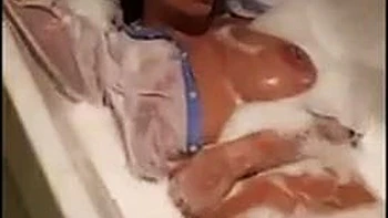 babes,amateur,brunette