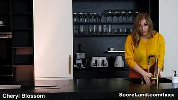 big-tits,blonde,milf,big-ass,solo-female