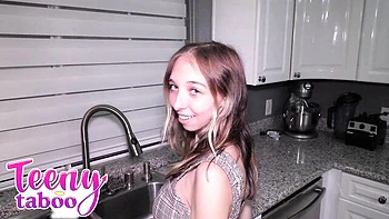 18-25,stepdad,babe,18-year-cute-girl,step-daughters