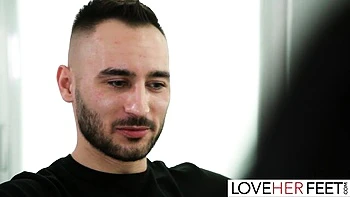 milan,big-tits,tattoo,kinky,foot-fetish