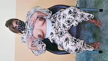 indian,brunette,indian-handjob,indian-hd,handjob