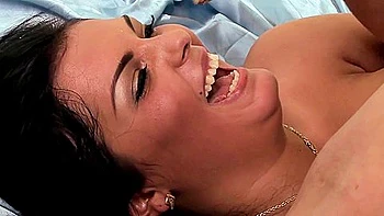 milf-anal-sex,lingerie,cougar,anal-fuck,young-18