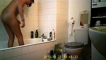 brunette,big-tits,big-ass,babe,hidden-cam