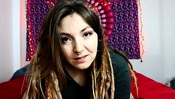 teen,brunette,amateur,solo,ass