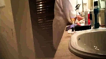 amateur,big-boobs,hidden-cams,voyeur