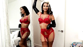 big-tits,beautiful,handjob,brunette,butt