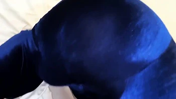 brunette,desi,booty,booty-shake,big-ass