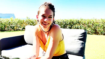 milf,amateur,lesbian,tattoo