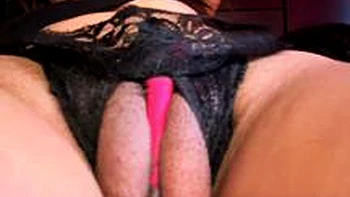 big-butt,brunette,chubby,solo,masturbation