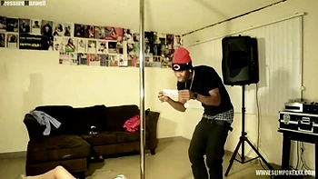 big-butt,big-cock,missionary,amateur,black-and-ebony