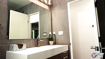 masturbate,big-cock,babe,shower-masturbation,handjob