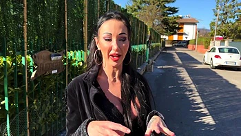 milf,french,amateur,big-tits,tattoo