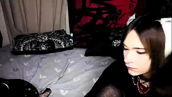 teen,amateur,webcam,brunette,softcore