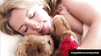 girl-girl,hotel,pornstar,bubble-butt,big-ass