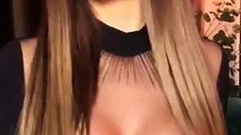 webcam,softcore,brunette,masturbation,big-boobs