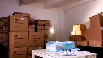 brunette,solo,amateur,softcore