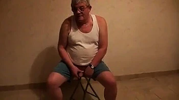 french,amateur,big-butt,doggy-style,brunette