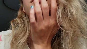 babes,amateur,masturbation,solo,blonde