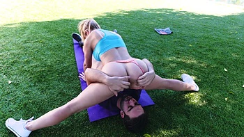 milf,blonde,moaning,missionary,makeup