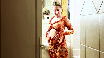 european,mature,panties,big-boobs,solo