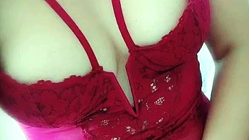 solo,masturbation,lingerie,amateur