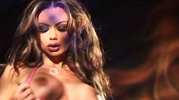 tits,lesbian,licking,big-tits