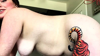 hd,amateur,redhead,solo,toys