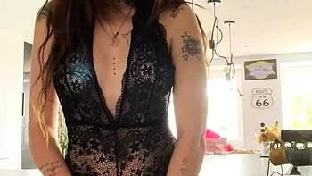 masturbation,amateur,brunette,solo