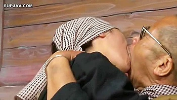 nature,cum-inside,outdoor,japanese-creampie,bondage