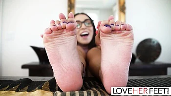 sole-worship,kinky,footjob-handjob,foot-sex,role-play