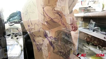 blonde,18-25,small-tits,tattooed-women,public