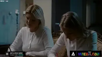 lesbian,pussy-eating,rimming,pussy-licking,blonde