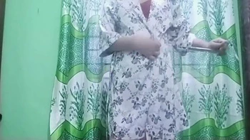 toys,hd,solo-female,indian-hd,desi