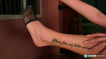 solo-female,milf,big-ass,bbw,cosplay