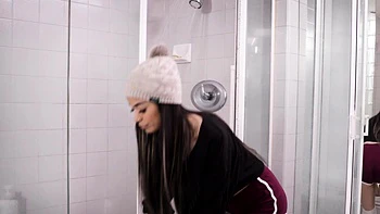 hardcore,shower,teen,brunette,hd