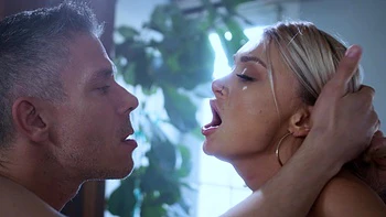 big-tits,stockings,anal,pornstar,threesome