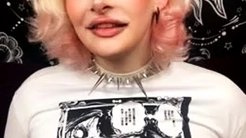 solo,toys,masturbation,amateur,milf