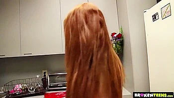 amateur,booty,teen-18,amateur-blowjob,booty-shake