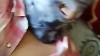 indian-amateur,hairy,handjob,hirsute,unshaved