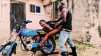 nature,amateur-milf,veiny,milf,pov