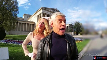 cunnilingus,milf,threesome,big-tits,toys